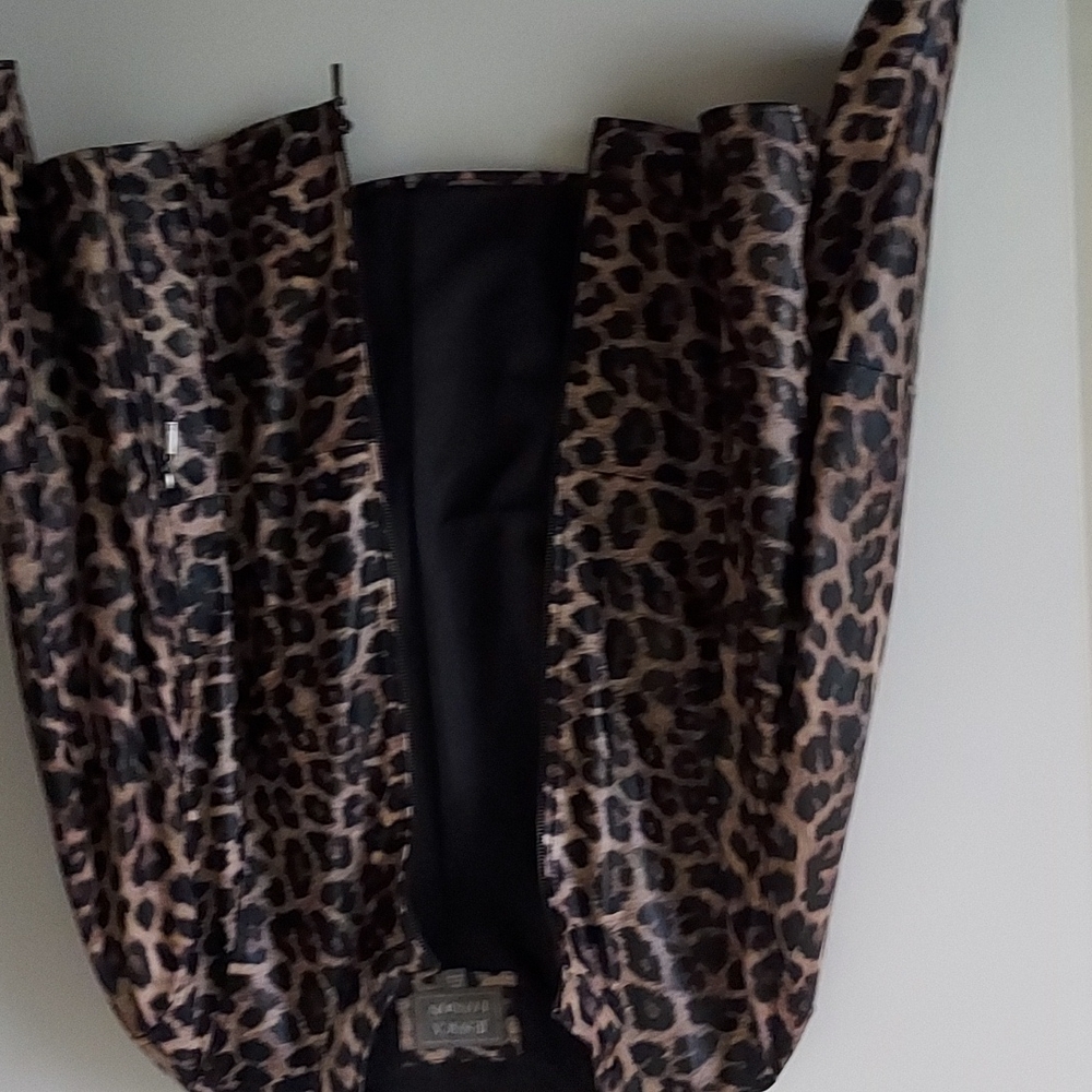 Jessica London size 24W animal print jacket